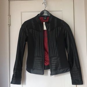 Star Wars By Her Universe Women’s Medium